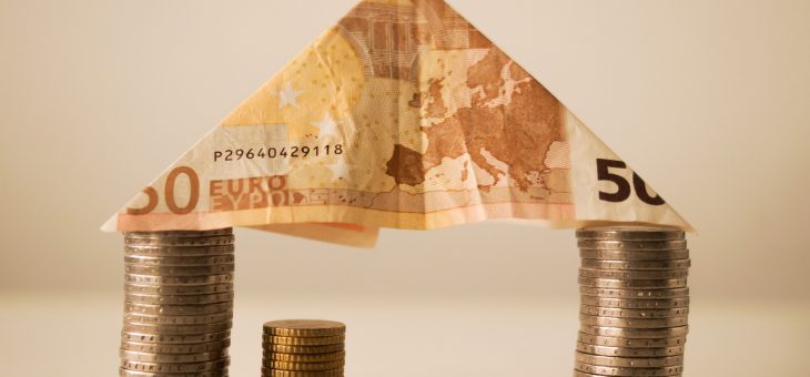 Czy warto korzystać z oferty pożyczki pod zastaw nieruchomości?